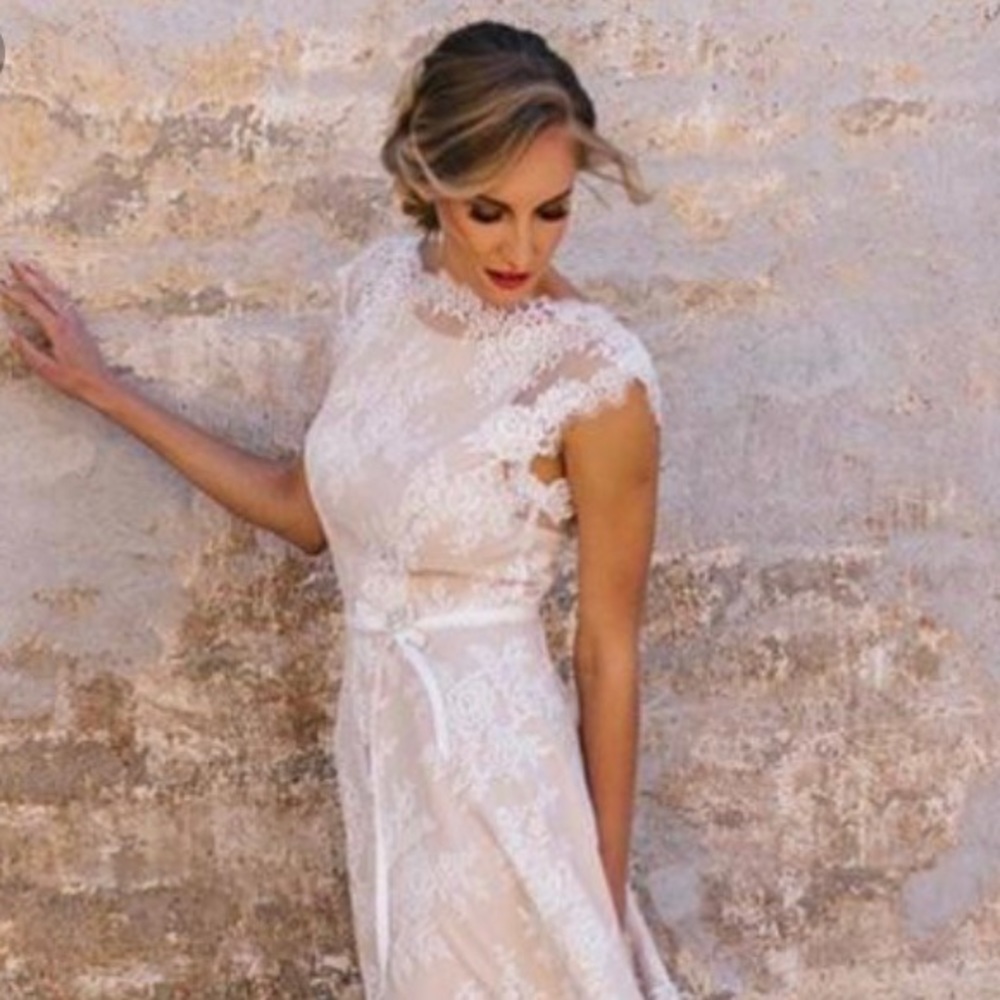 Bohemian Style Wedding Dress NEVER WORN